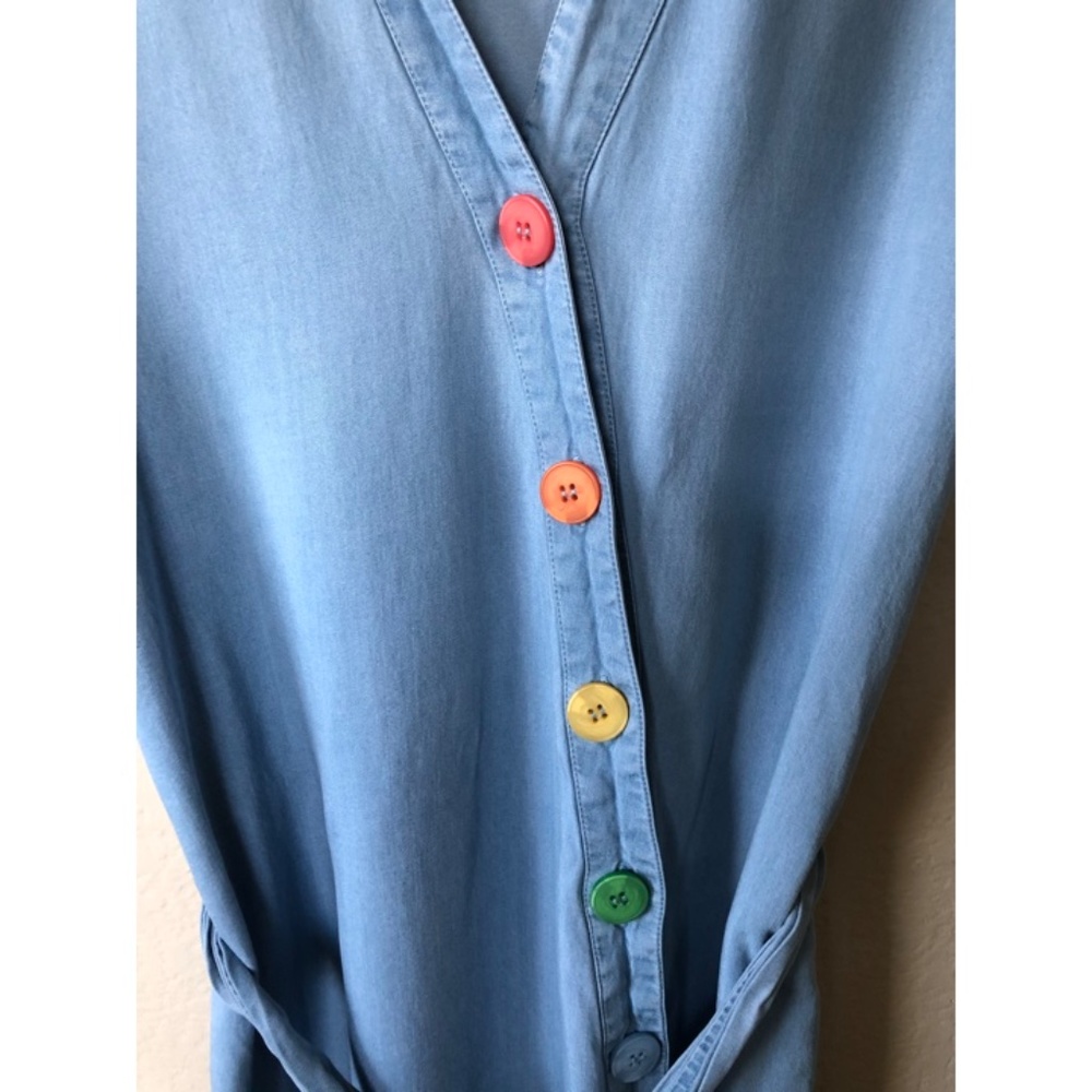 CHELSEA & THEODORE Rainbow Button Chambray Dress - Picture 6 of 10